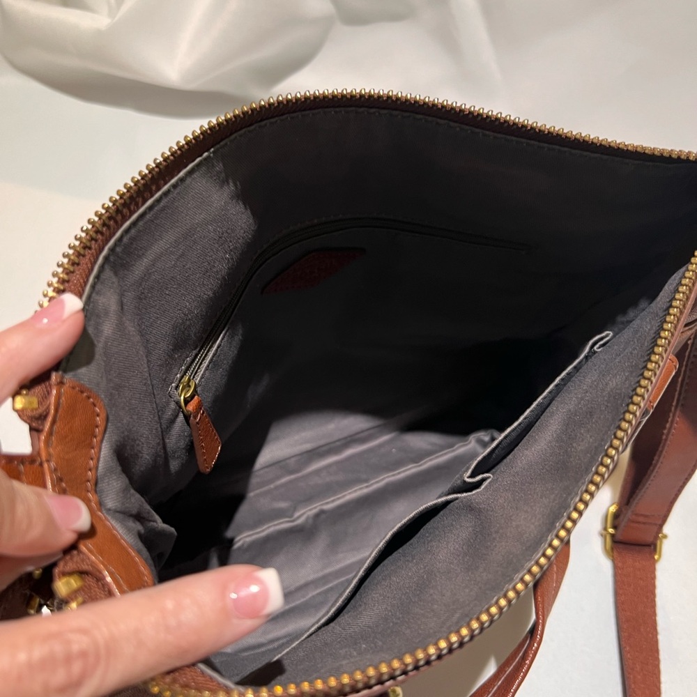 Fossil 11 X 13 Camel Satchel Bag With Two Top Han… - image 6